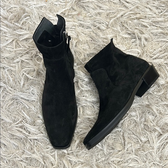 NWOB Franco Sarto A-Yeni Black Suede Stacked Heel Ankle Boots $170 size 6 - Picture 5 of 13